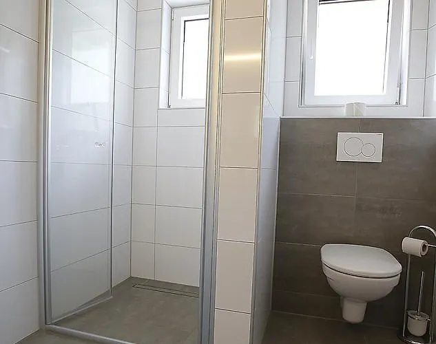 Seecamping & Mentl 3* Landskron